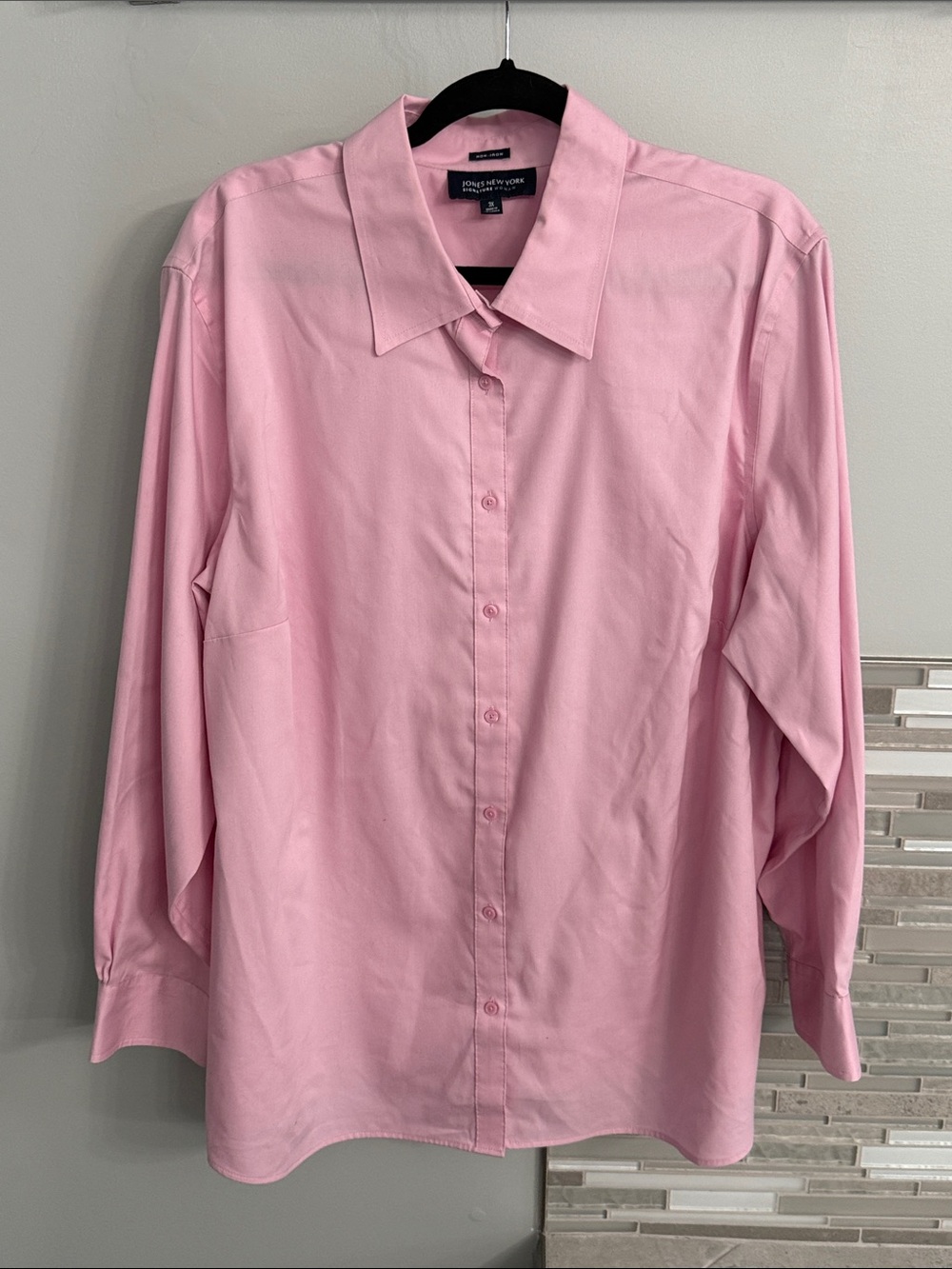 Jones New York Women’s Light Pink Button-Up Dress Shirt